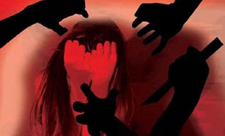 কুষ্টিয়ায় স্বামীকে বেঁধে স্ত্রীকে সংঘবদ্ধ ধর্ষণ